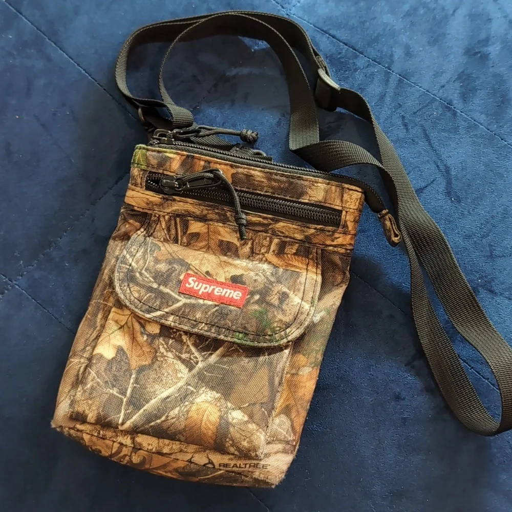 🧶 Sweet Supreme Cordura Realtree Crossbody Pouchette